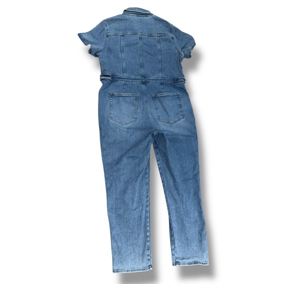 GOOD AMERICAN Denim Utility Jumpsuit Short Sleeve Belted Light Wash Size 6 - Picture 5 of 8